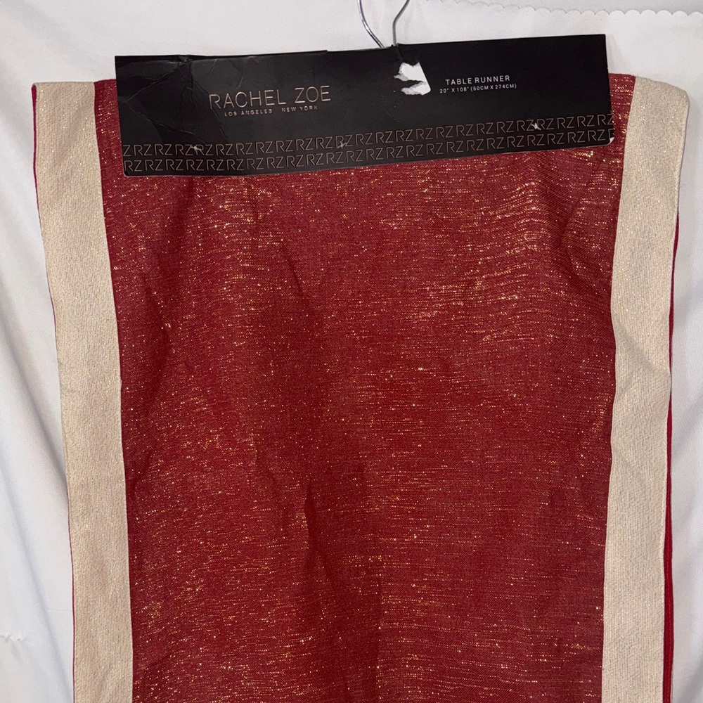 Rachel Zoe Valentines Day Table Runner Cream & Red with Gold 20 X 108
